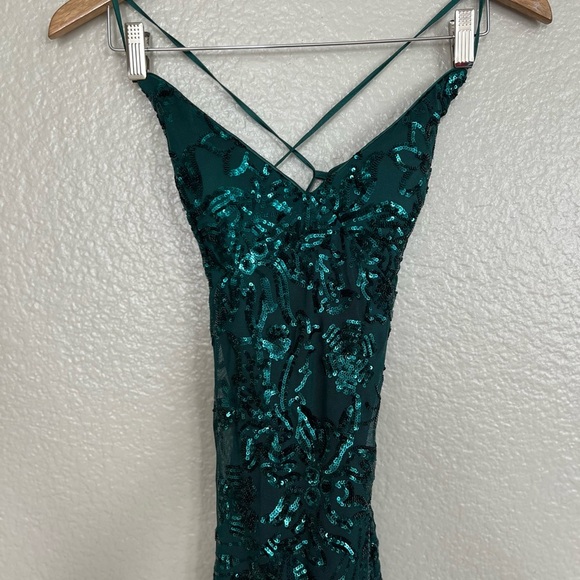 NWOT Photo Finish Forest Green Sequin Lace-Up Maxi Dress - Picture 4 of 9